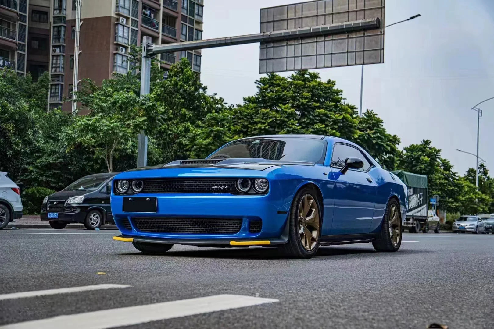 Carbon fiber Side Skirts For Dodge Challenger