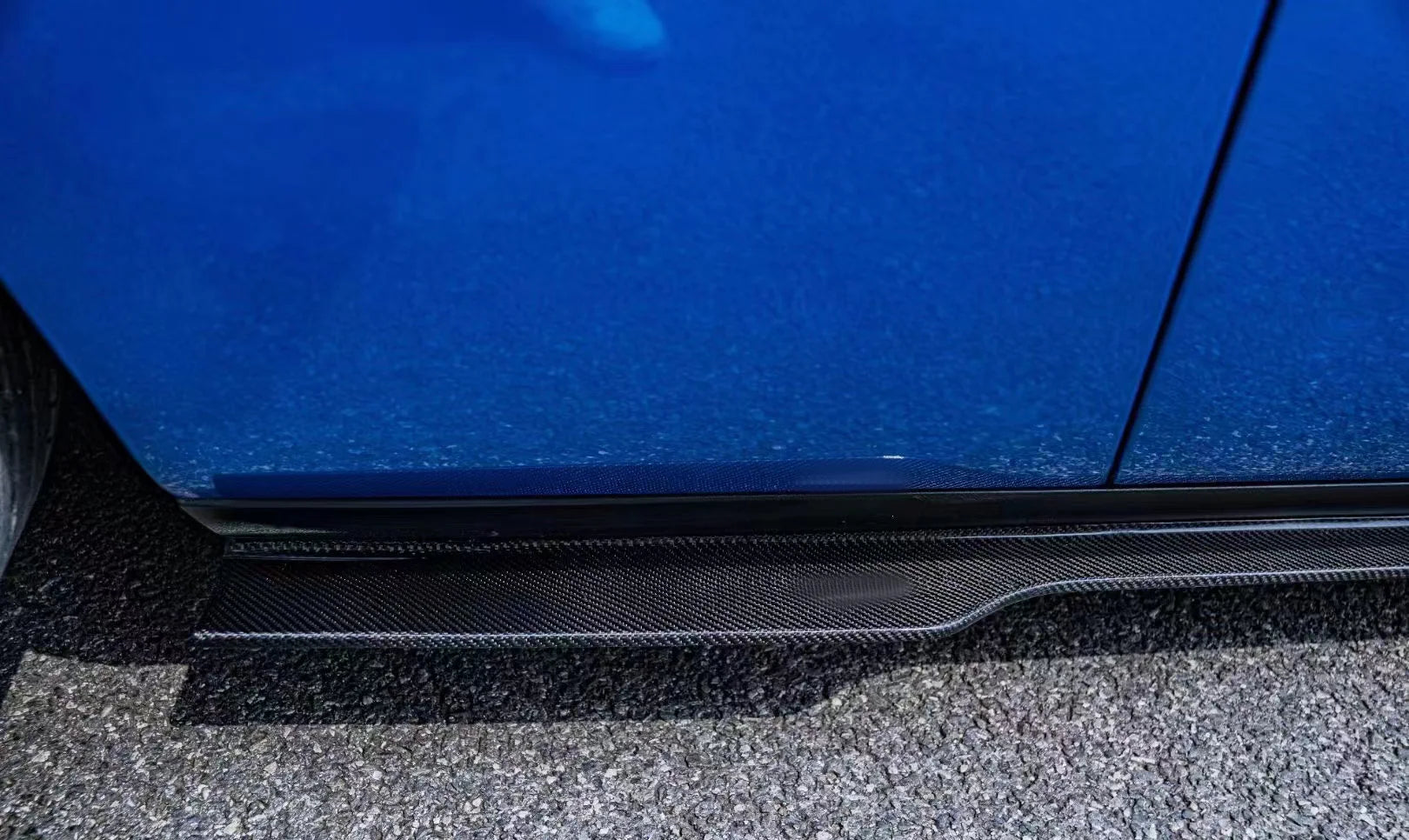 Carbon fiber Side Skirts For Dodge Challenger